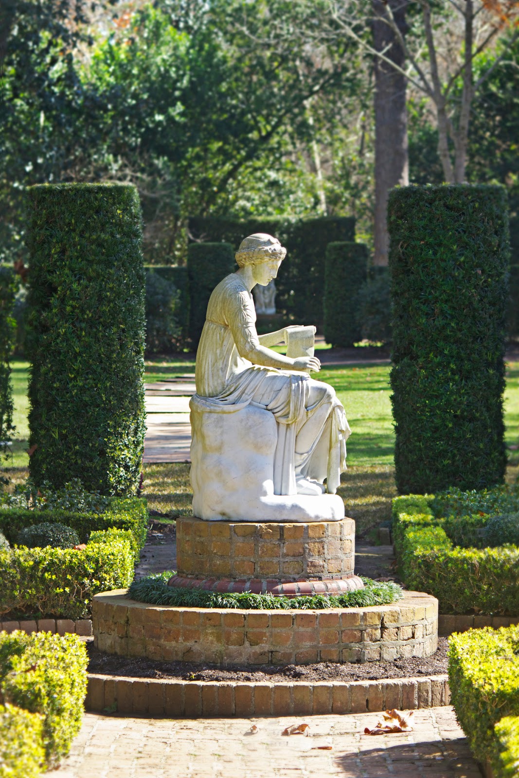botanical gardens at bayou bend - photo copyright Allison Beth Cooling
